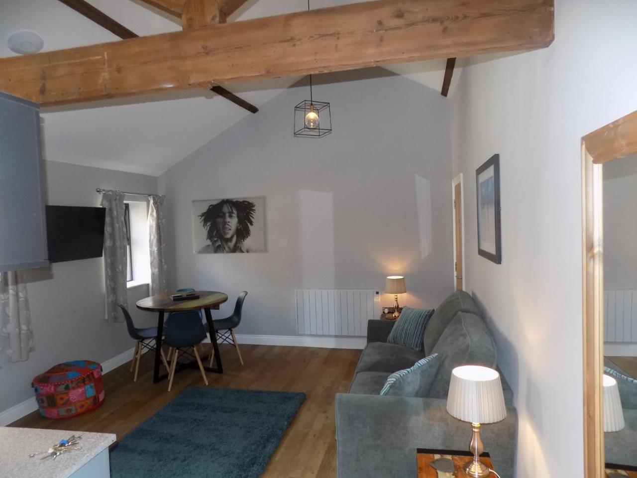 The Old Wool House Apartment